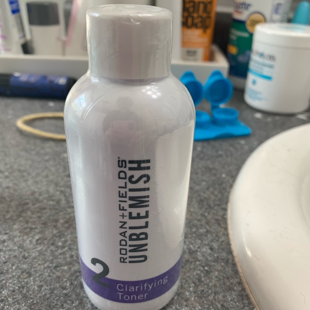 Rodan and fields unblemish toner